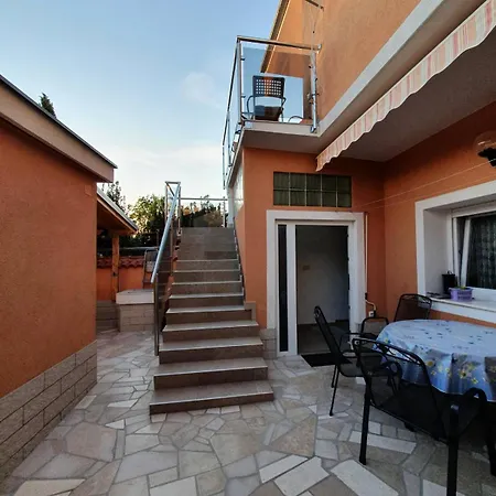 Apartament 17