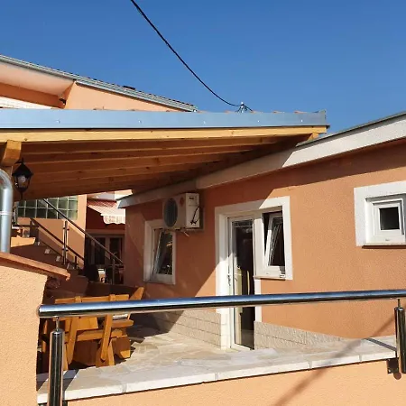 17 Apartament *